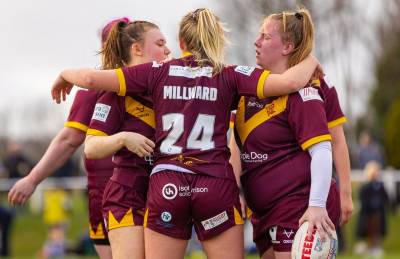WOMENS TEAM TO GO PROFESSIONAL