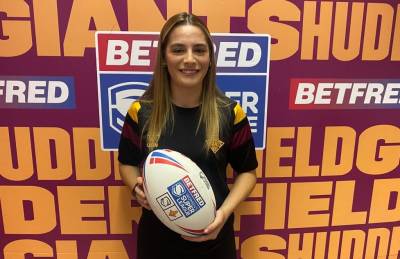GIANTS WOMEN ANNOUNCE WALLER