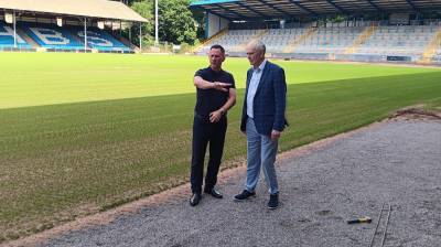 KEN DAVY OBE VISITS THE SHAY DEVELOPMENT