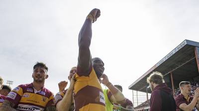 KEN DAVY HAILS GIANTS LEGEND