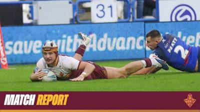 Giants lose out in close encounter - Match Report