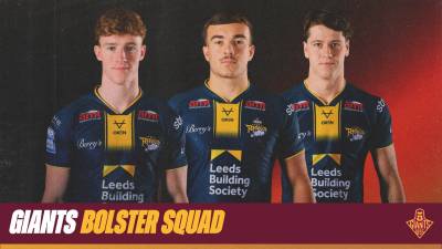 GIANTS SIGN LEEDS TRIO ON-LOAN
