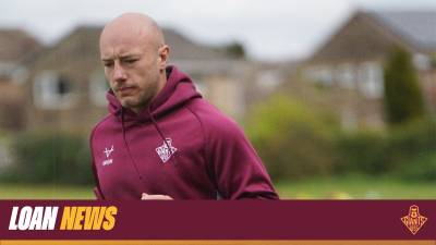 KERSHAW SIGNS ON LOAN
